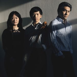 0610aoItrio-top